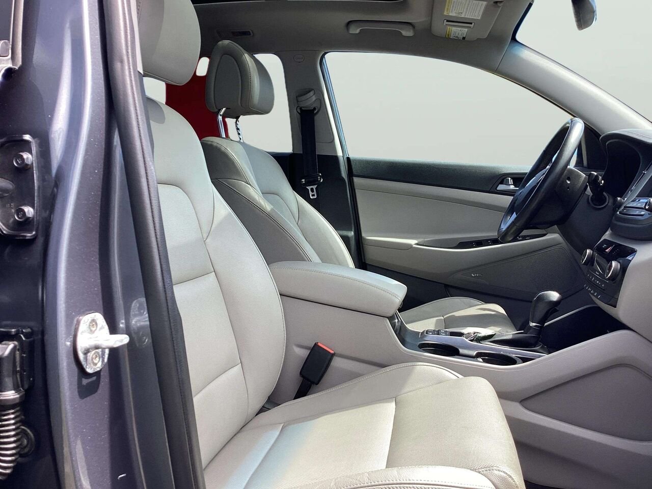 2017 Hyundai Tucson Grey Gatineau - photo #16