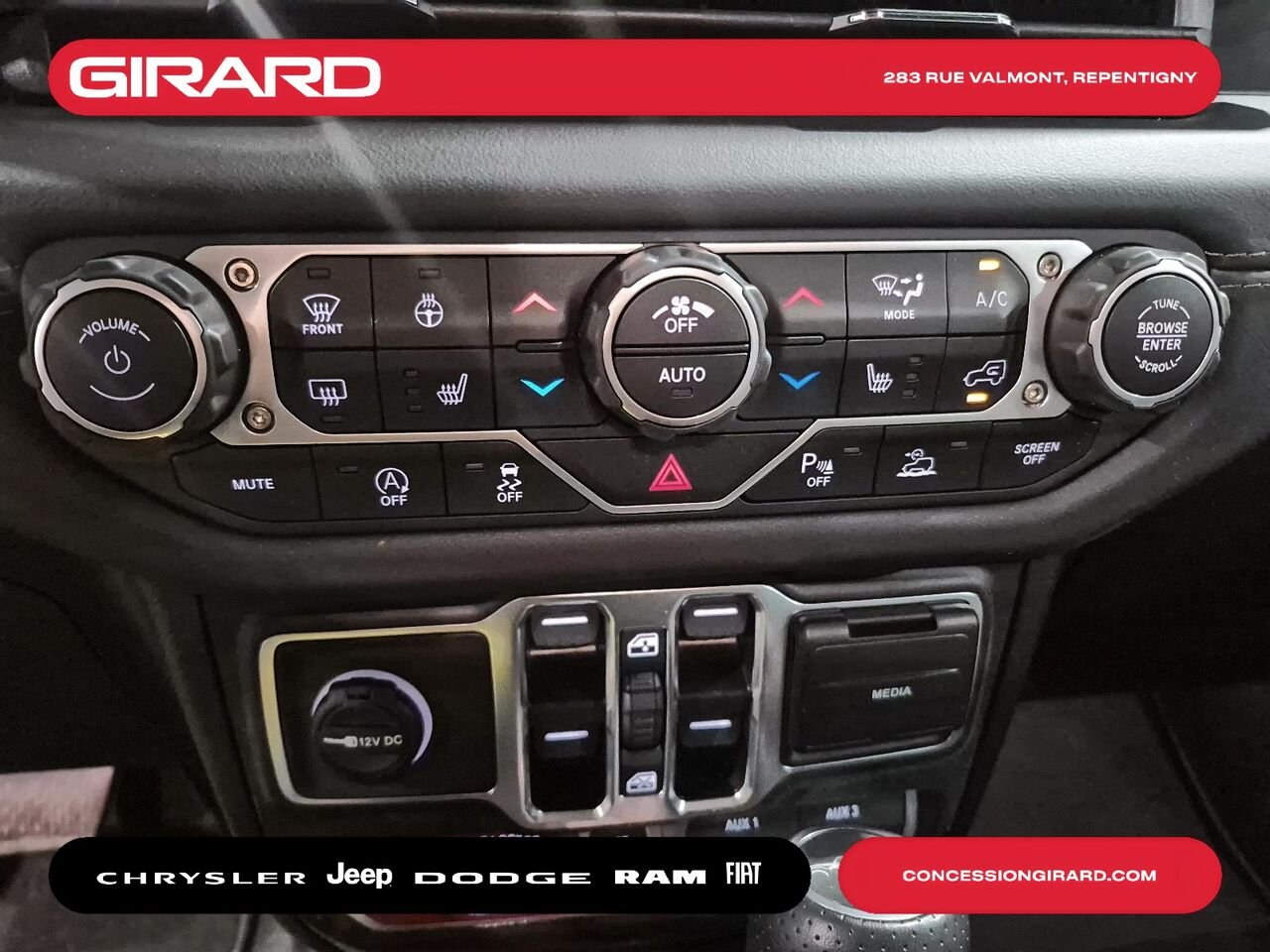 JEEP GLADIATOR 2025 Noir Repentigny - photo #19