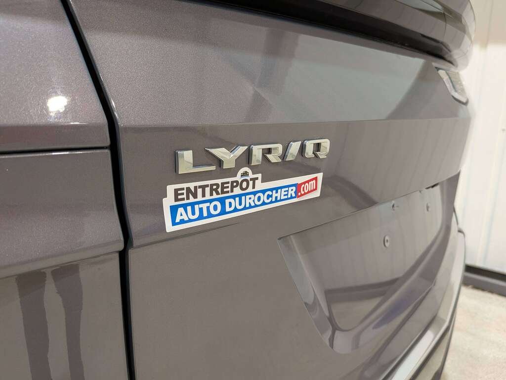 2024 Cadillac LYRIQ 4dr Tech w/1SA Grey Val-David - photo #35