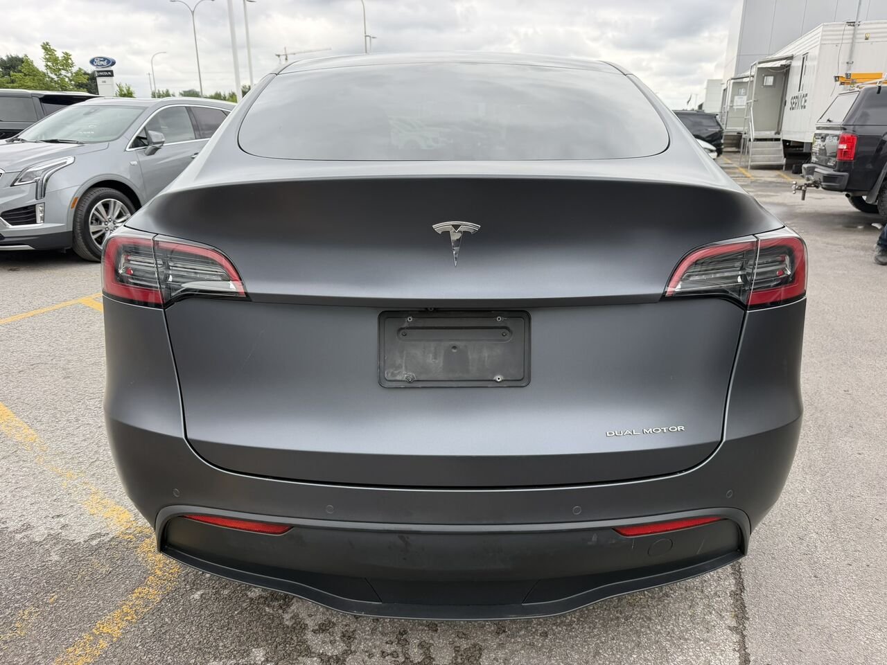 Tesla Model Y LONG RANGE AWD 7 PASSAGERS 2022 Argent Laval - photo #8