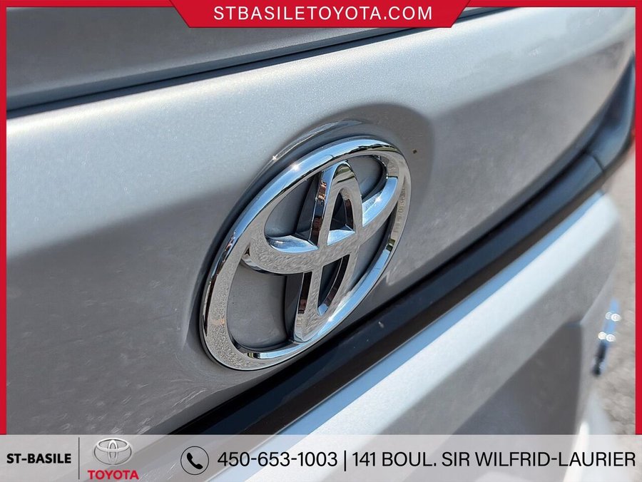 2024 Toyota COROLLA 2024 Silver