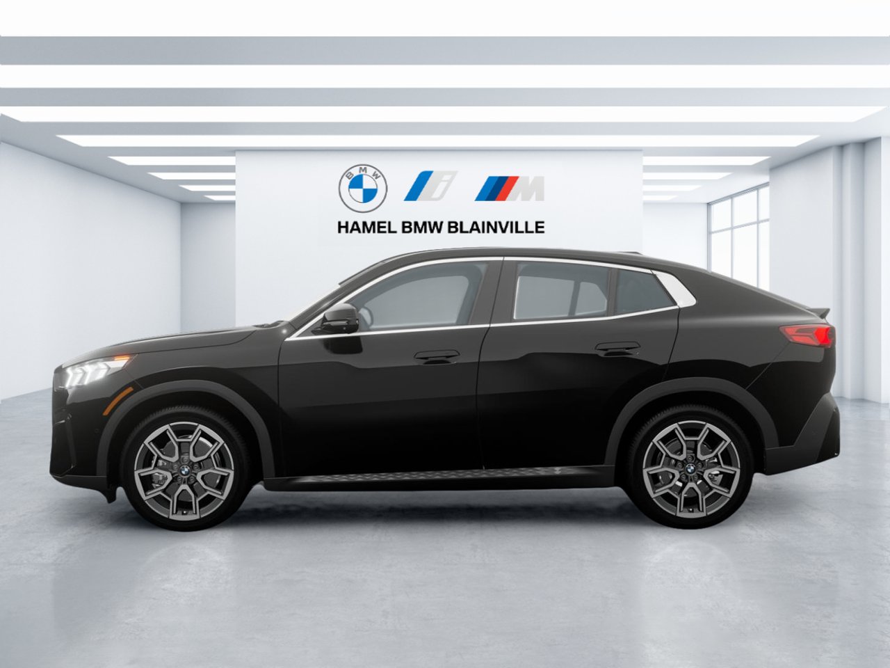 2026 BMW X2 Black Sapphire Metallic Blainville - photo #2