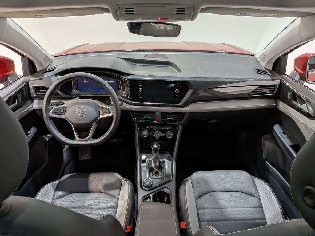 2024 Volkswagen Taos Highline 4MOTION Red Val-David - photo #6