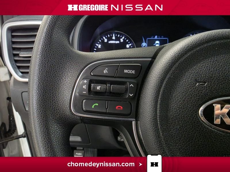 Kia Sportage CA7268 | LX * Mag * Bancs Chauffants * Bluetooth * 2018 Blanc Laval - photo #16