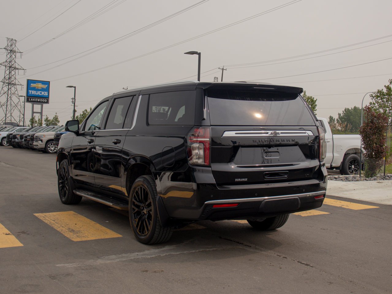 2023 Chevrolet Suburban 4WD 4dr LT Black Sherwood Park - photo #7