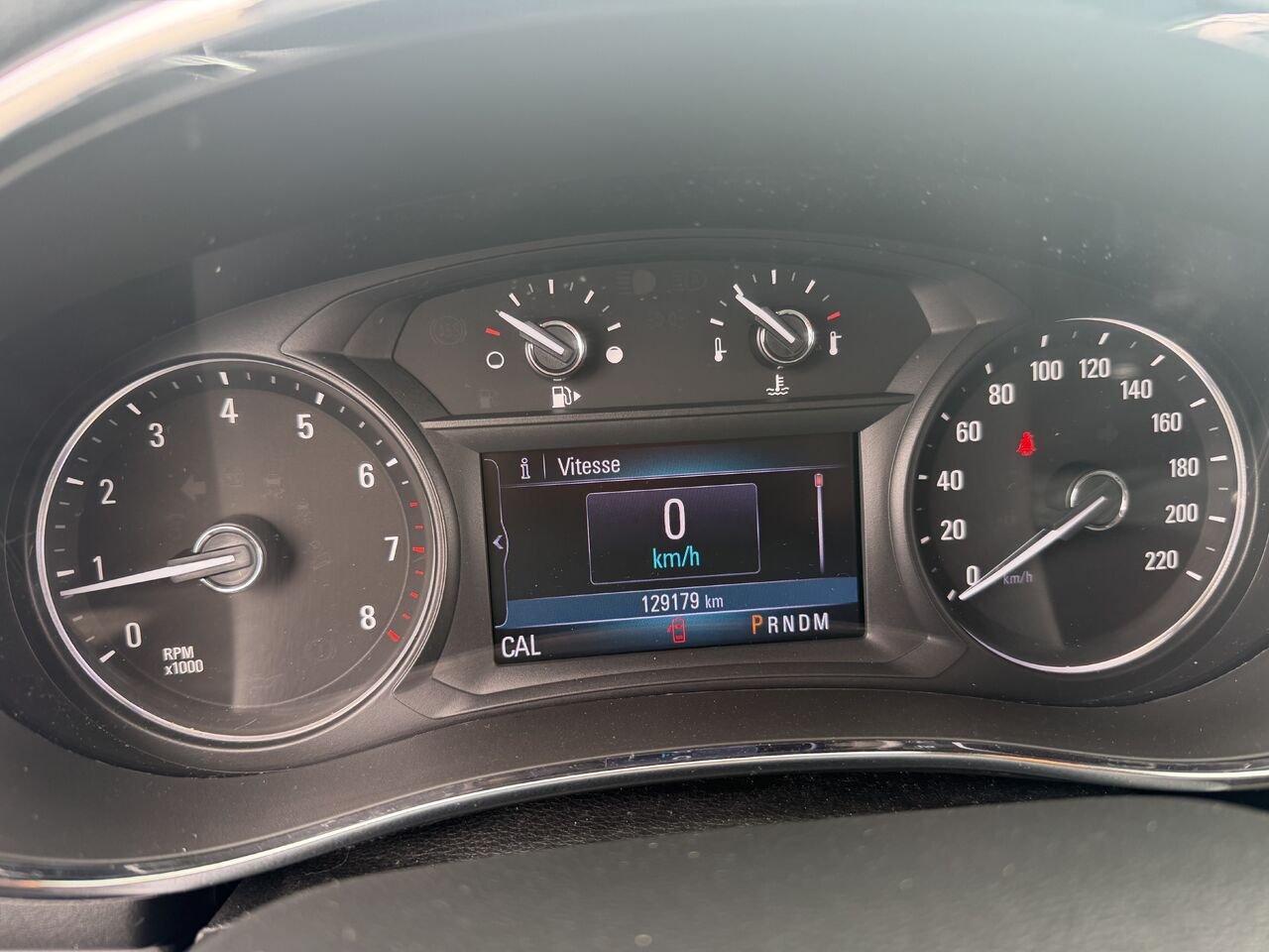 BUICK ENCORE PREFERRED Privilégiée 4 portes TA 2021 Argent Ottawa & Gatineau - photo #3