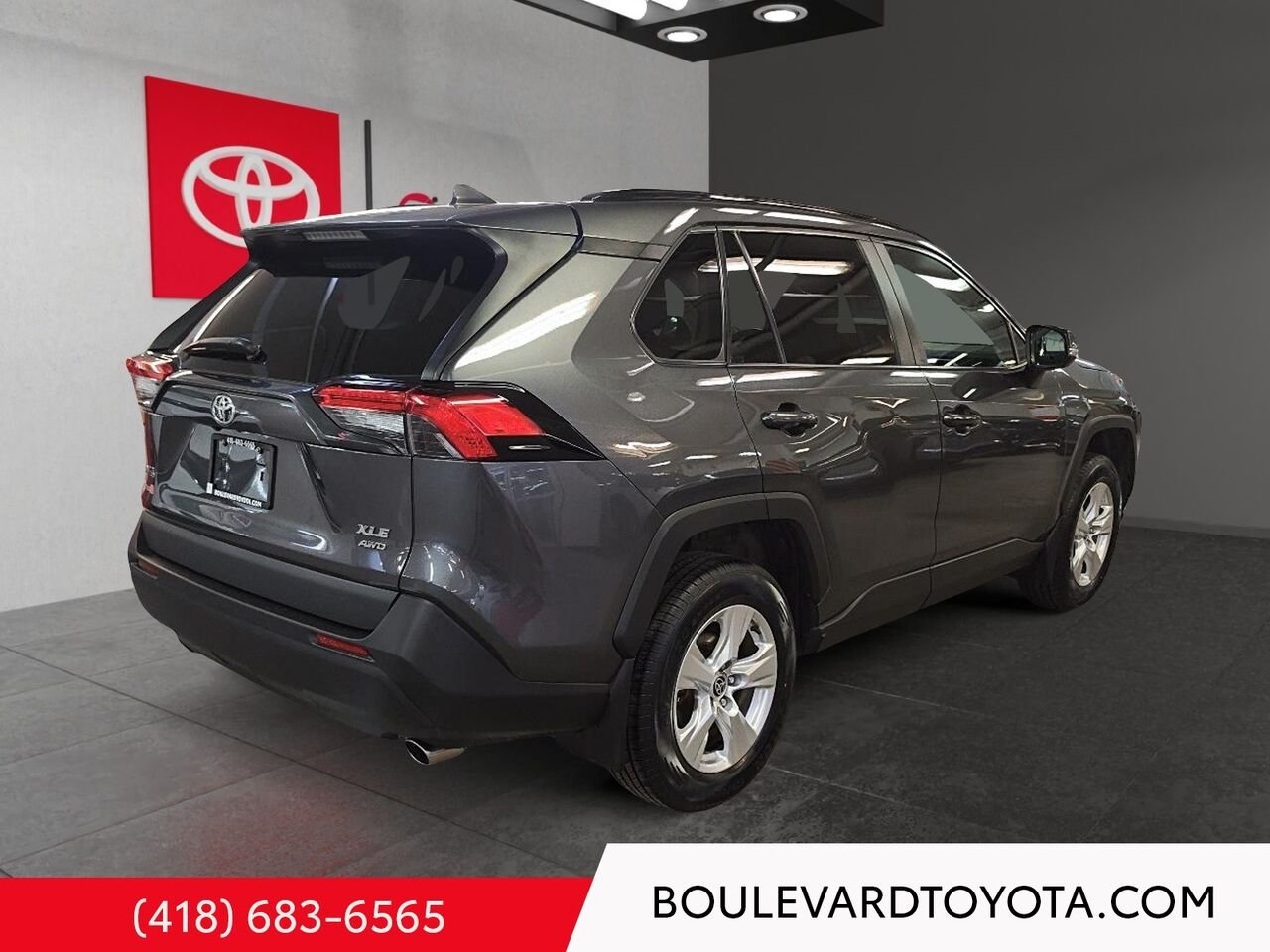 Toyota RAV4 100111A-2 | XLE, AWD 2021 Gris Québec - photo #3