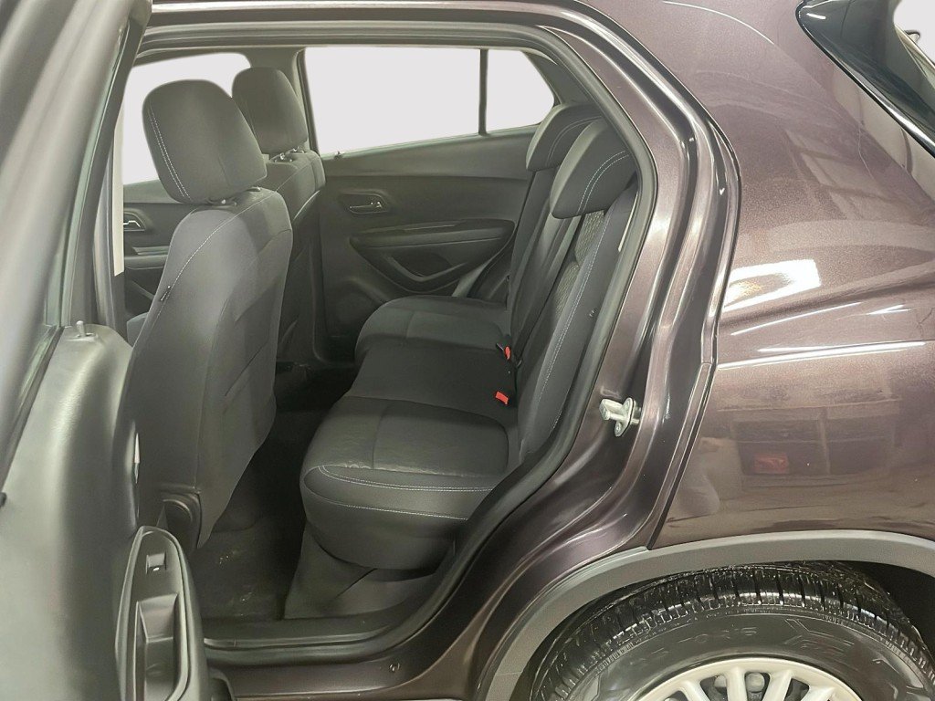Chevrolet Trax 2014 mauve Amos - photo #16