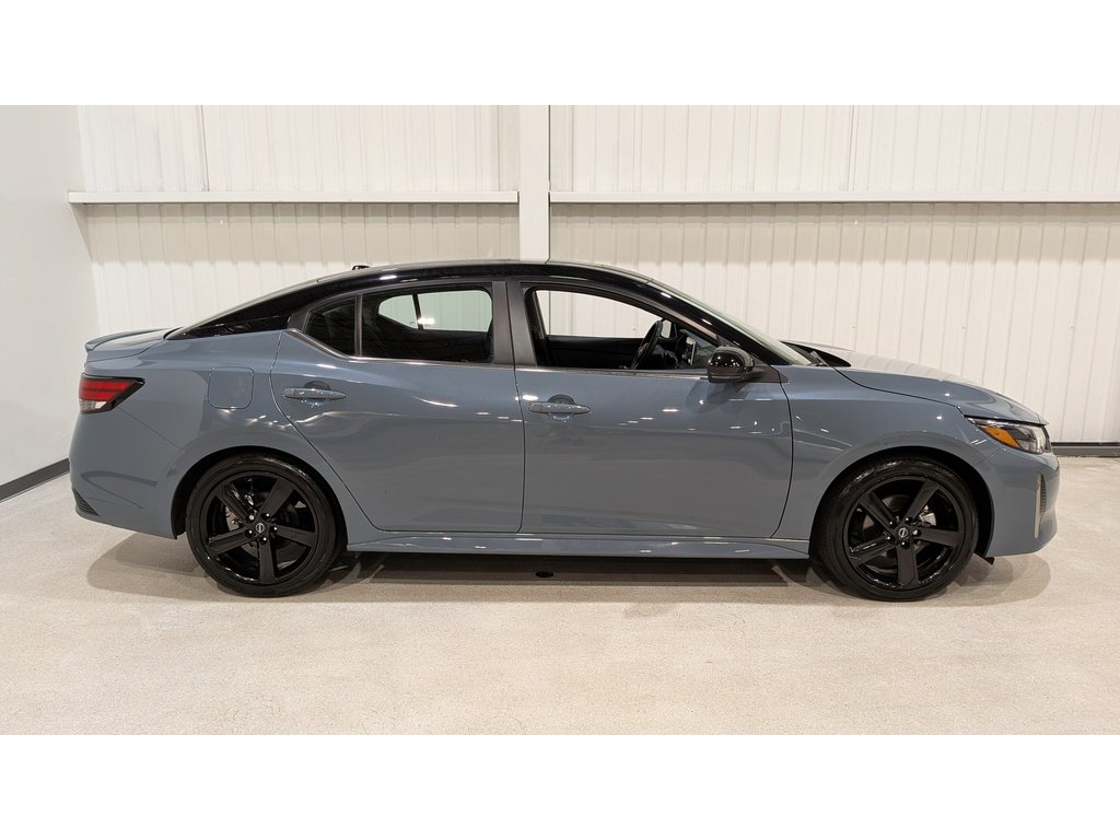 Nissan Sentra SR Manual 2024 Gris Val-David - photo #7