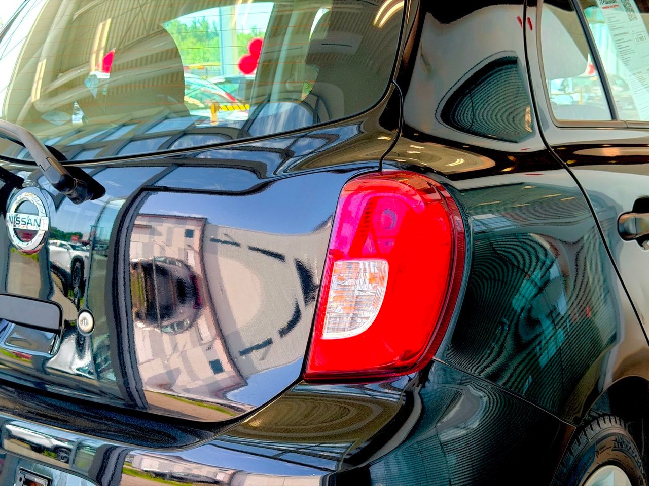 2019 Nissan Micra Black Notre-Dame-des-Prairies - photo #9