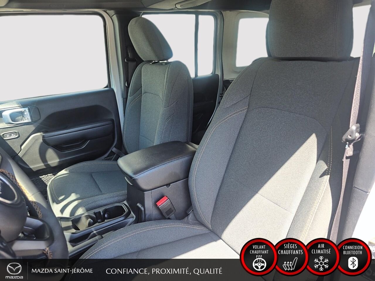 Jeep Wrangler Sport S 4 portes | 2 TOITS | AUTOMATIQUE 2024 Gris Saint-Jérôme - photo #16