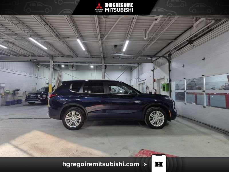2025 Mitsubishi Outlander Plug-In Hybrid Blue Laval - photo #10