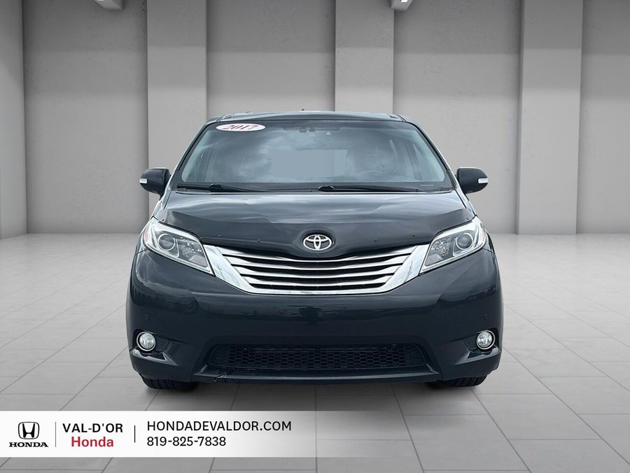 2017 Toyota Sienna 2017 Black