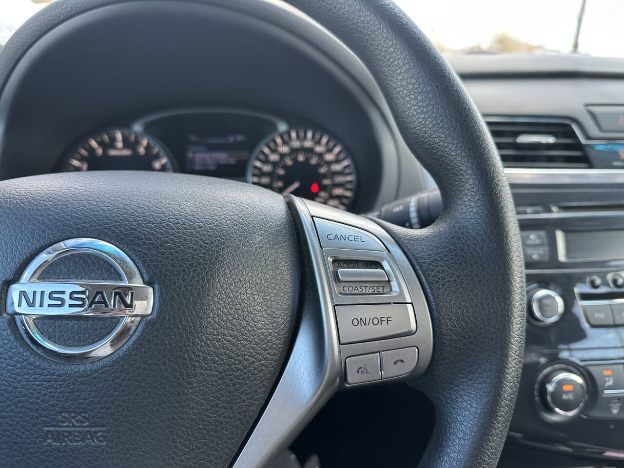 NISSAN ALTIMA 2.5/S/SV/SL Berline 4 portes, 4 cyl. en ligne, CVT 2,5 2015 Ottawa & Gatineau - photo #5