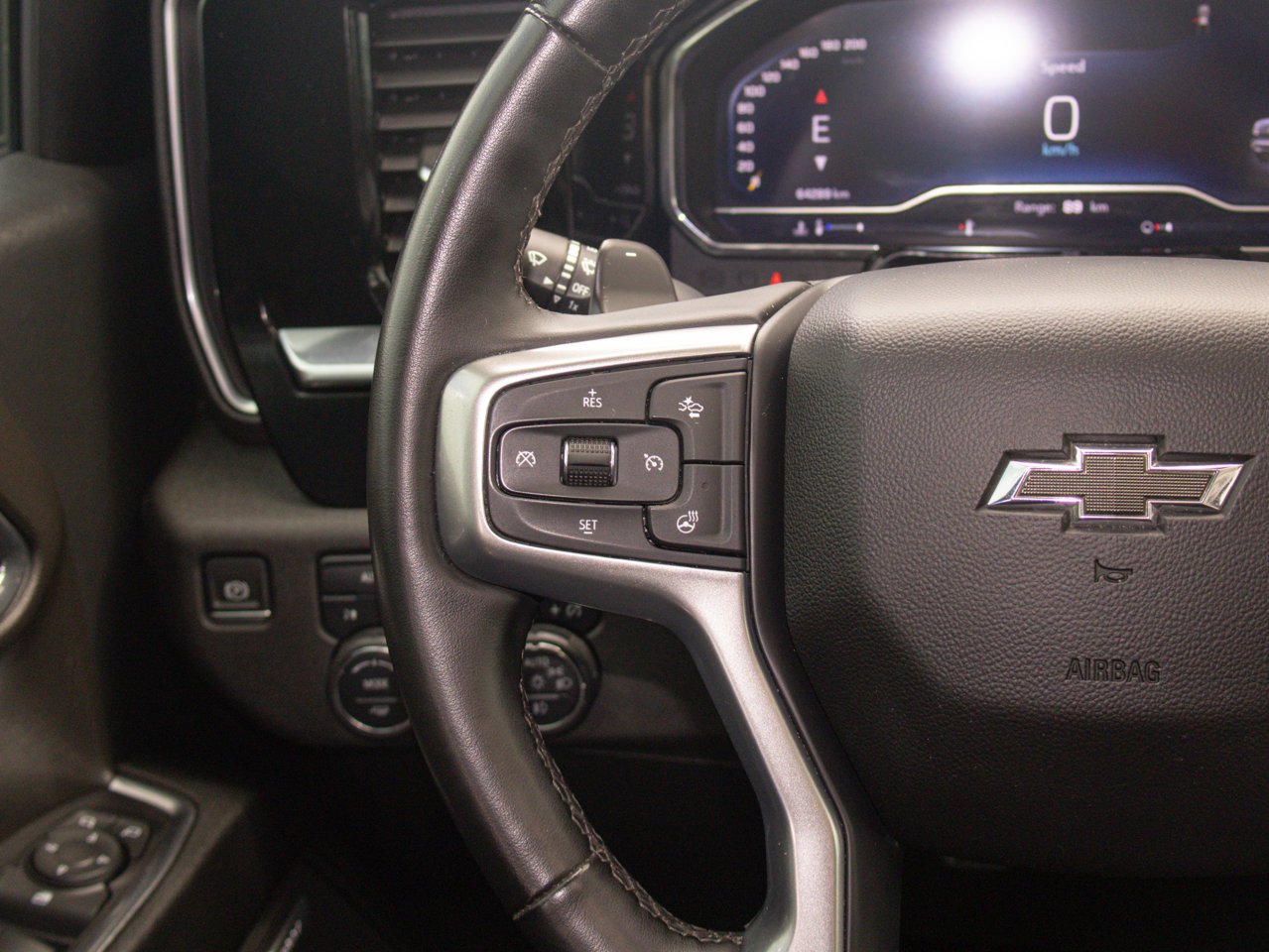 2024 Chevrolet Silverado 1500 4WD Crew Cab 147 RST Black Sherwood Park - photo #23