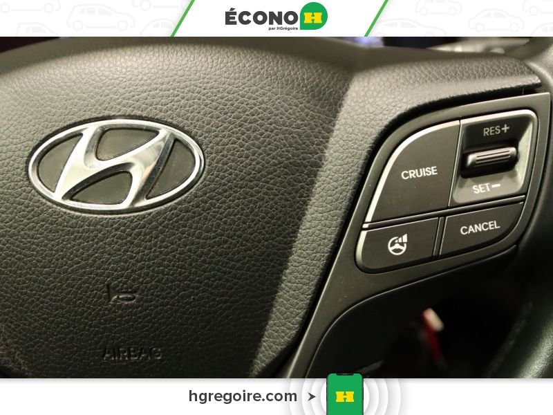 2016 Hyundai Santa Fe White Blainville - photo #15