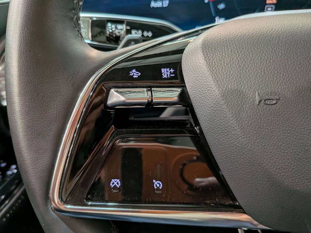 2024 Cadillac LYRIQ 4dr Tech w/1SA Grey Val-David - photo #15