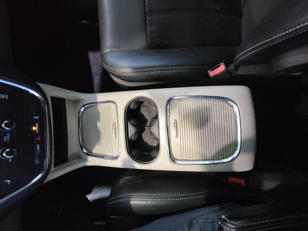 2019 Dodge Grand Caravan Silver  - photo #23