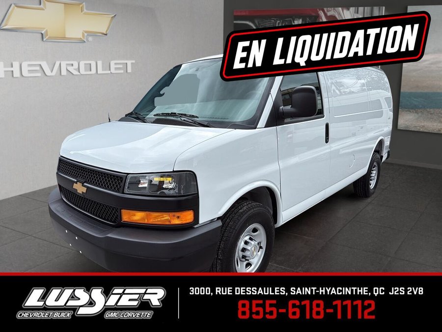 2026 Chevrolet Express Cargo Van 2026 SUMMIT WHITE