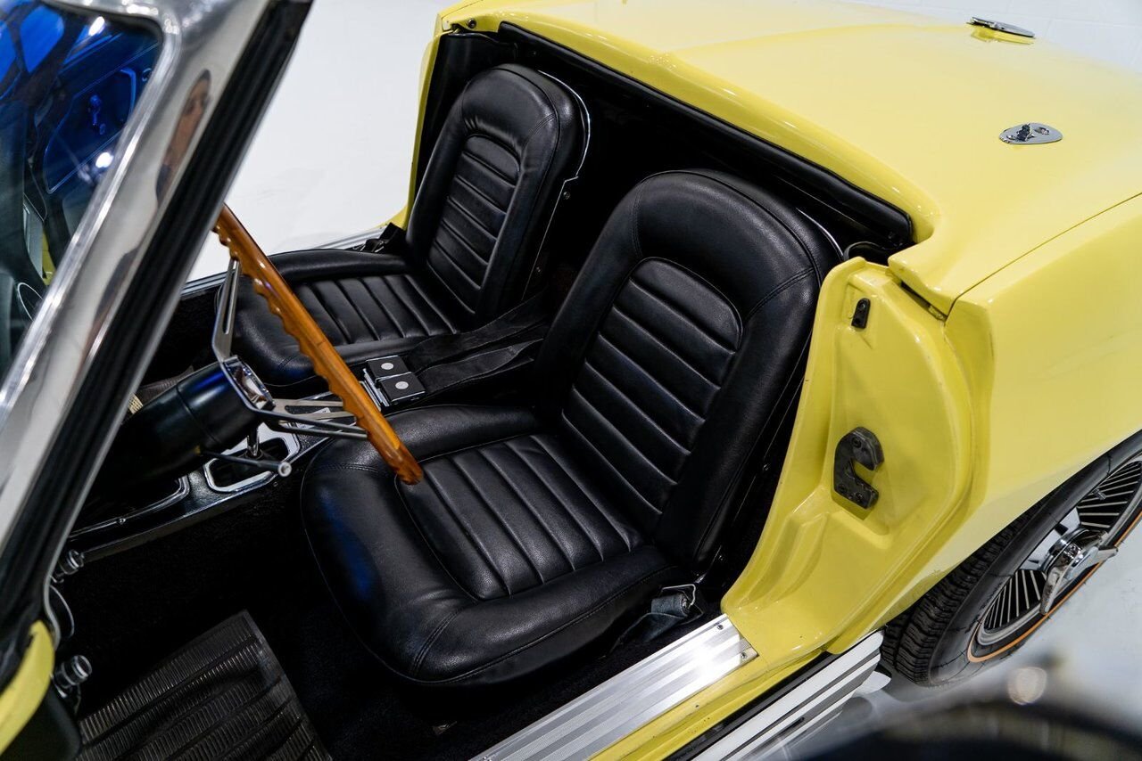 Chevrolet Corvette Matching# 427/425HP IP Code **PRICE IN USD** 1966 Jaune Montréal - photo #12