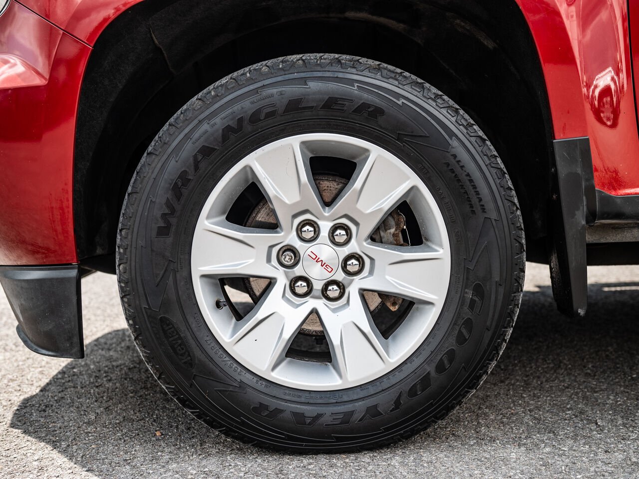 GMC Canyon 2016 Rouge Sainte-Julienne - photo #7