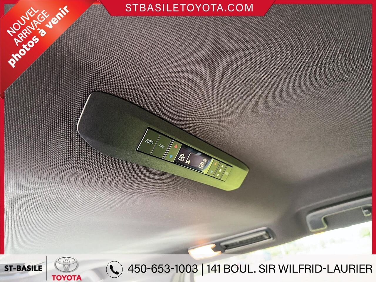 TOYOTA SIENNA 2025 Blanc Saint-Basile-le-Grand - photo #10