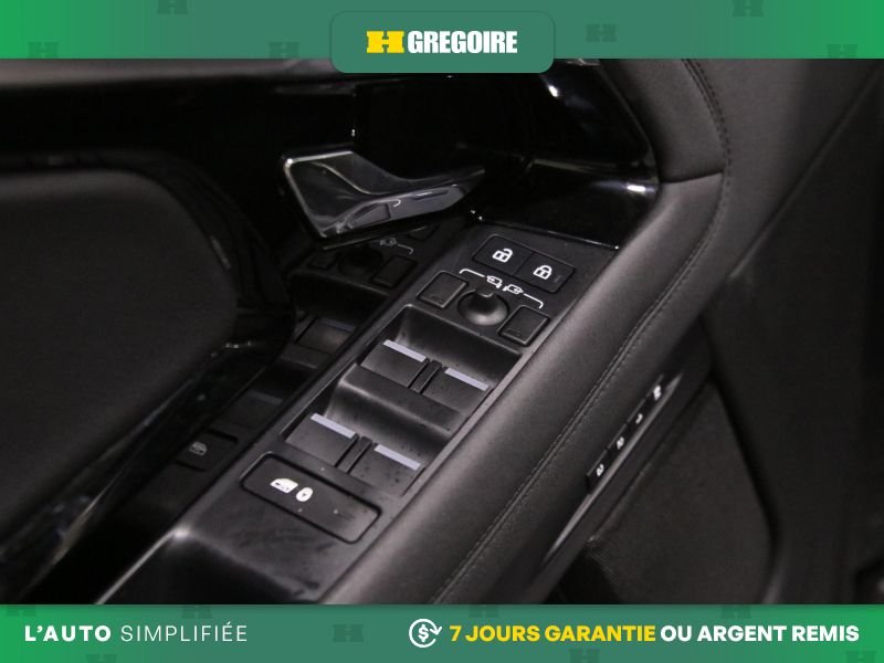 2023 Land Rover Range Rover Evoque Beige Saint-Eustache - photo #15