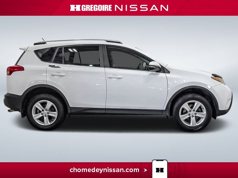 2013 Toyota Rav 4 White Laval - photo #10