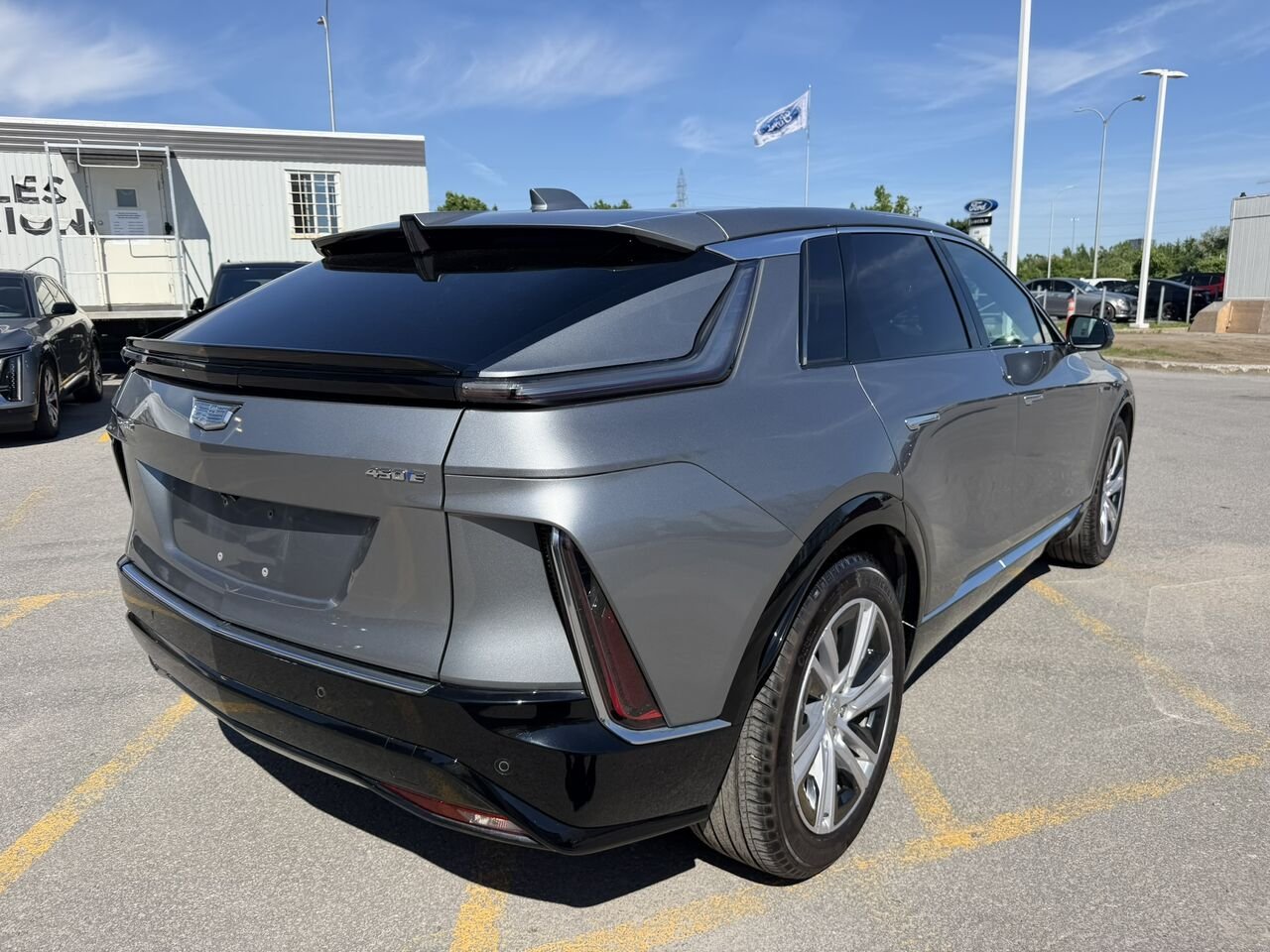 Cadillac LYRIQ Tech FINANCEMENT À PARTIR 0.99% 2024 Gris Laval - photo #13
