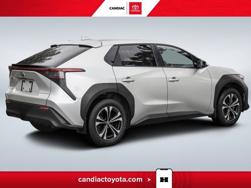2025 Toyota BZ4X Silver Laval - photo #8