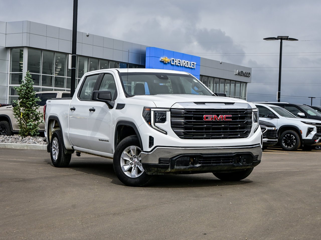 2023 GMC Sierra 1500 4WD Crew Cab 147 Pro White Sherwood Park - photo #1