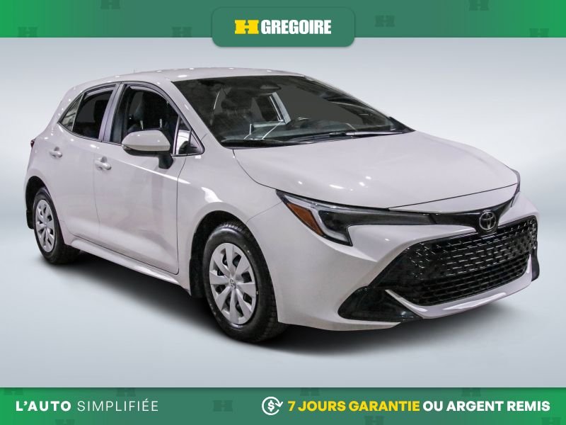 Toyota Corolla 2025 Blanc Laval - photo #0