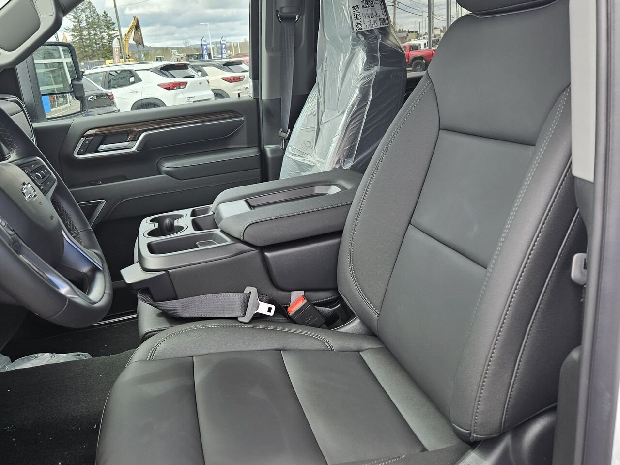 2026 Chevrolet Silverado 2500HD LT cabine multiplace 4RM 159 po SUMMIT WHITE Thetford Mines - photo #8