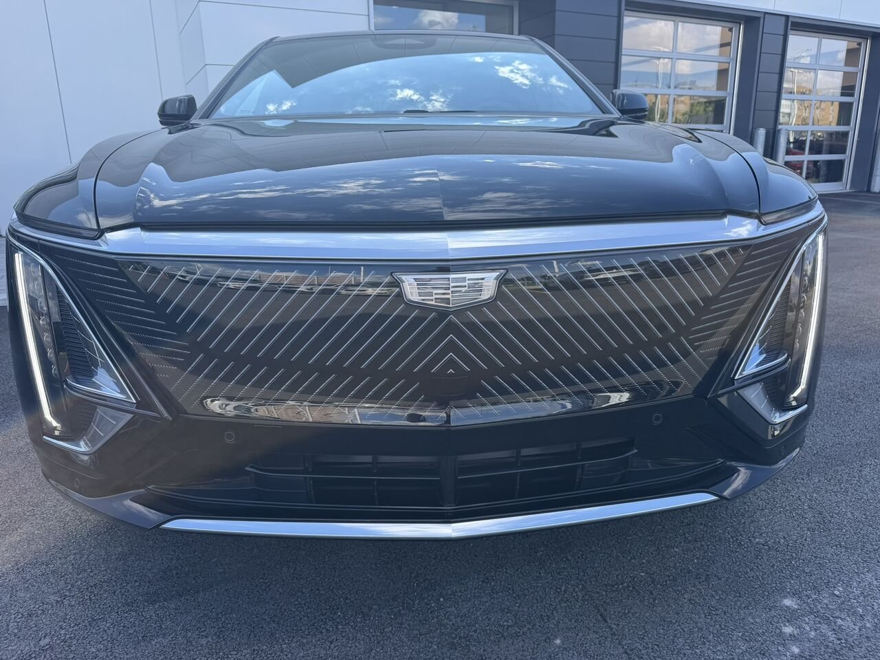 Cadillac LYRIQ TECH FINANCEMENT À PARTIR DE 0.99% 2024 Noir Laval - photo #5