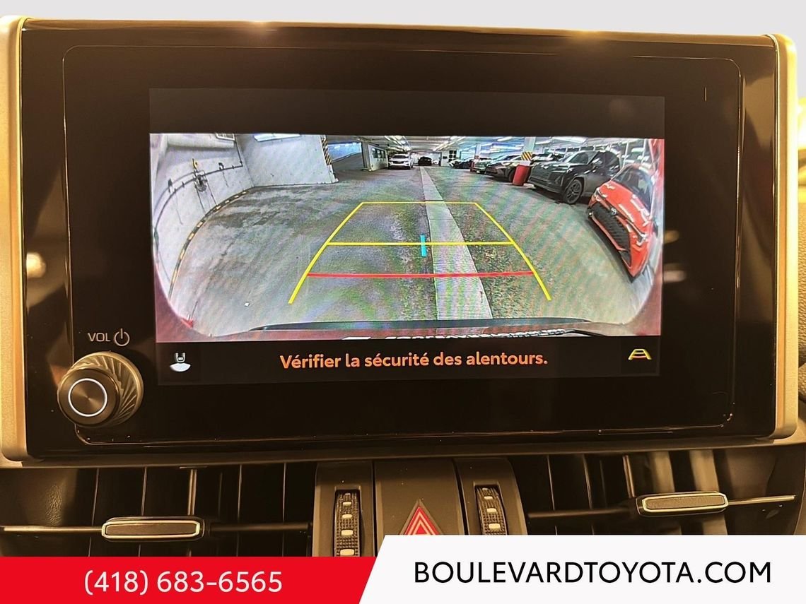 Toyota RAV4 99166A-80 | XLE HYBRIDE, AWD 2024 Rouge rubis nacré Québec - photo #17