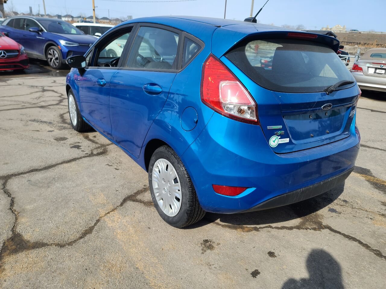 2017 Ford Fiesta Blue  - photo #3