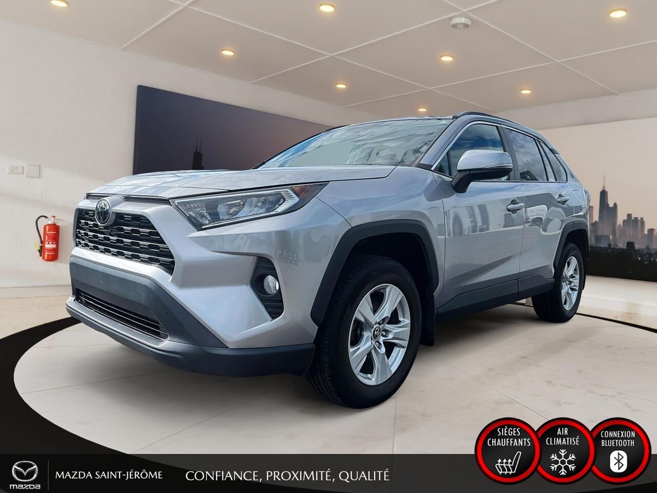 2020 Toyota RAV4 XLE | 49 877 KM | TOIT OUVRANT | AWD | ATTELAGE Silver Saint-Jérôme - photo #0