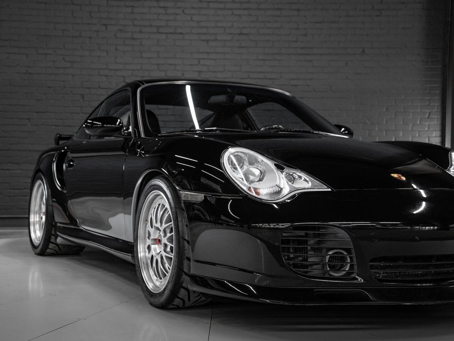 2002 Porsche 911 Carrera 2002 Black
