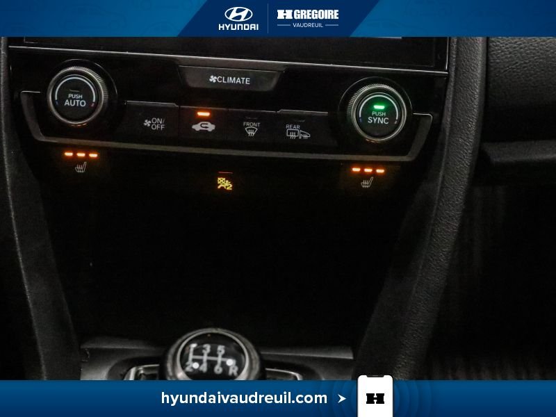Honda Civic 2018 Rouge Saint-Eustache - photo #30