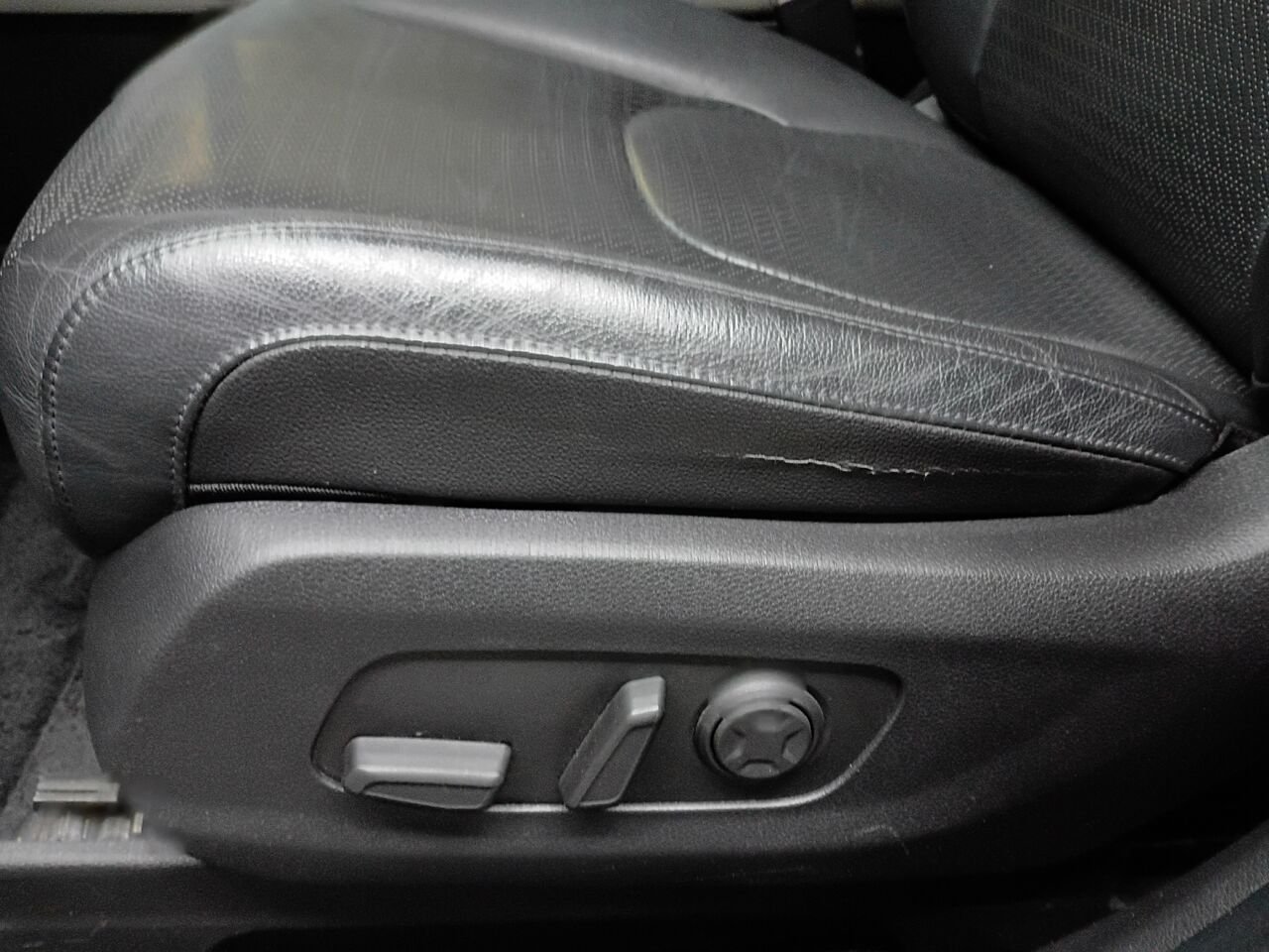 2023 Kia Carnival Silver Blainville - photo #23