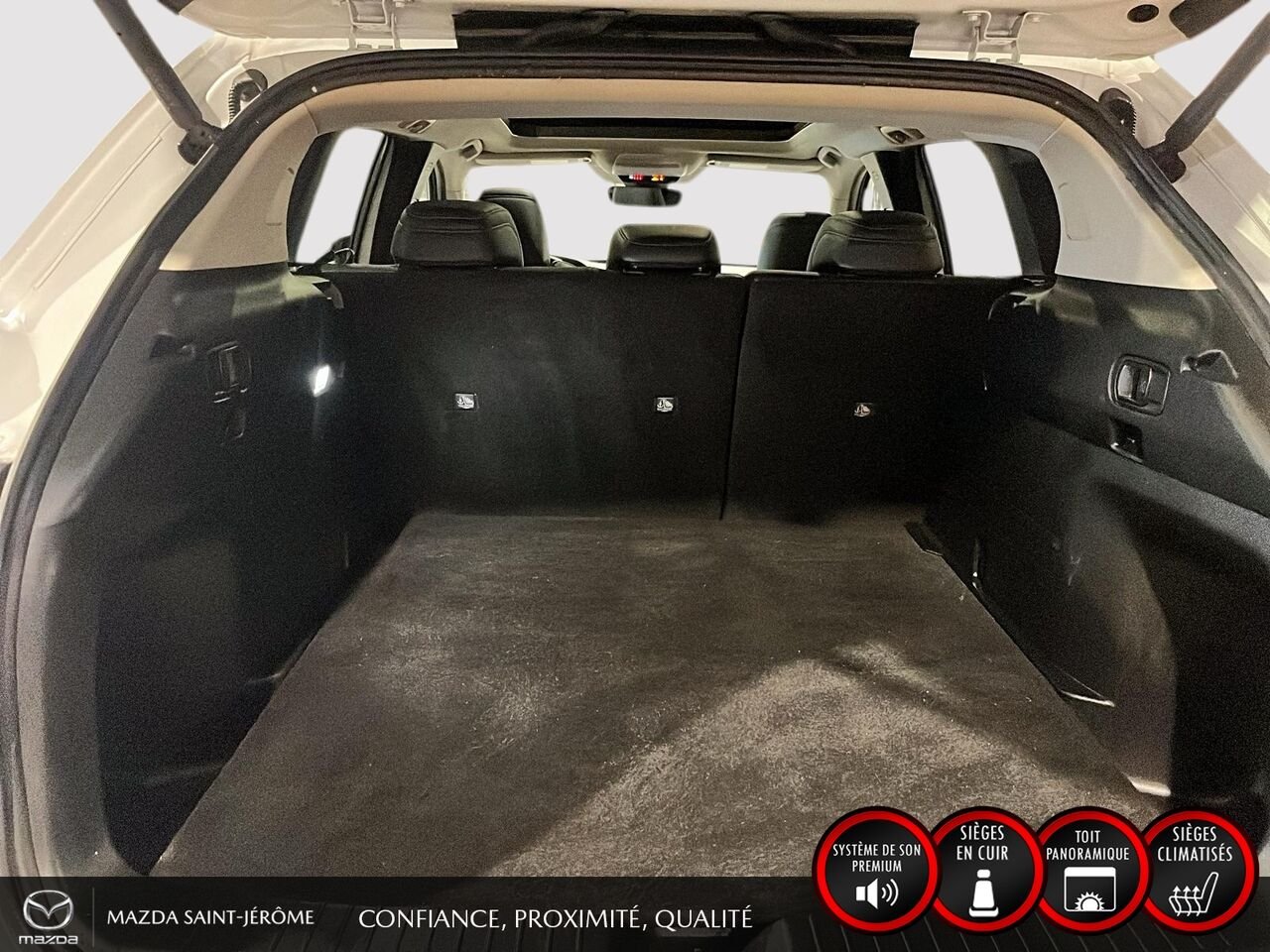 2023 Mazda CX-50 GT avec moteur turbo | TOIT PANORAMIQUE | ENSEMBLE DE REMORQUAGE | CUIR | AWD White Saint-Jérôme - photo #23