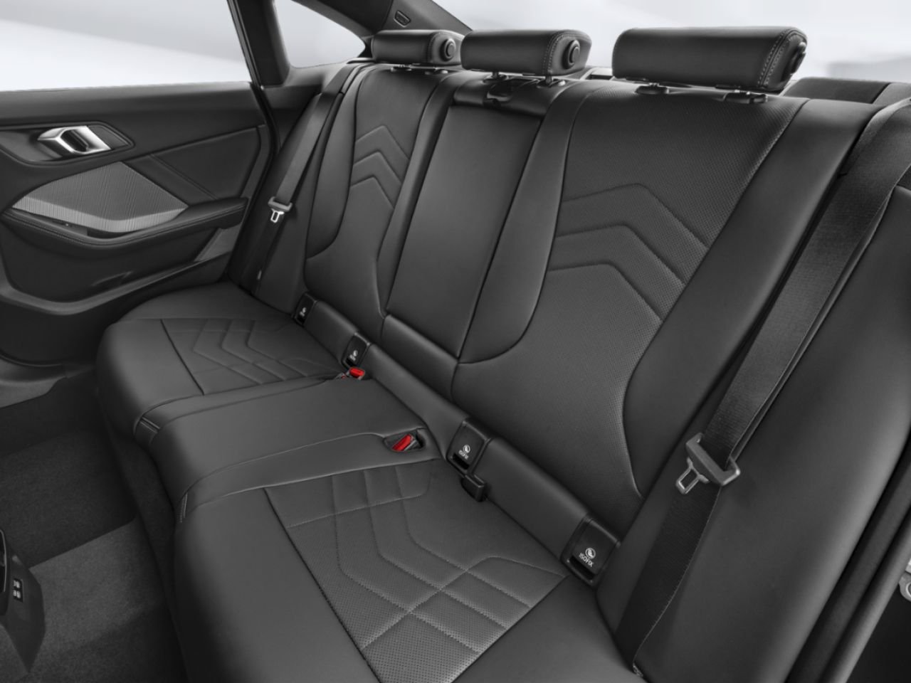 BMW Série 2 228 xDrive 2026 Noir saphir métallisé Blainville - photo #12