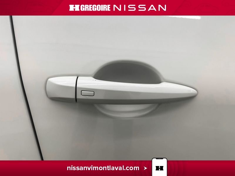Nissan Rogue 2023 Blanc Laval - photo #14