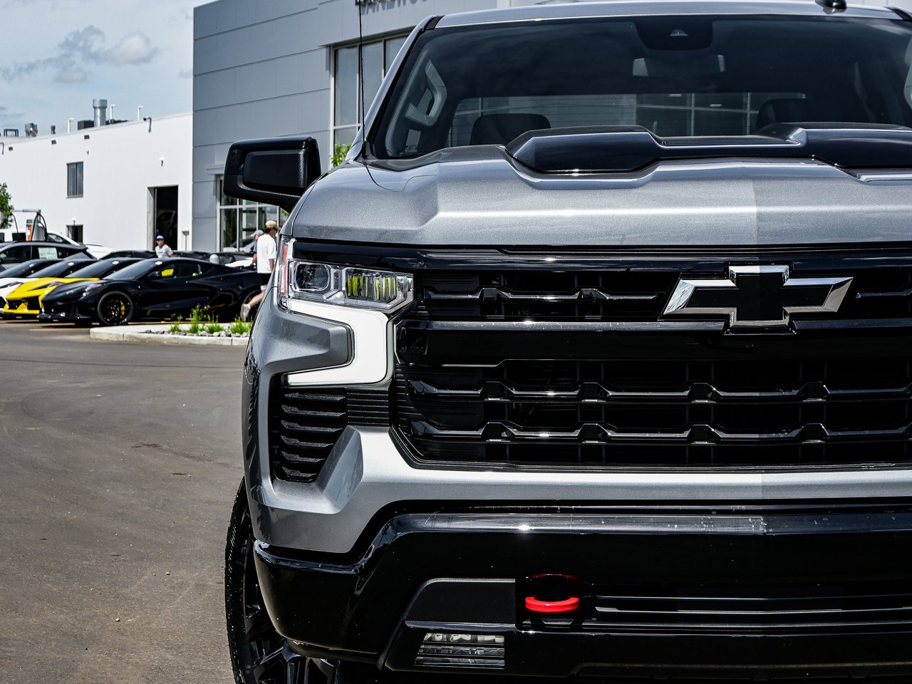 2026 Chevrolet Silverado 1500 4WD Crew Cab 147 LT Trail Boss Grey Sherwood Park - photo #4