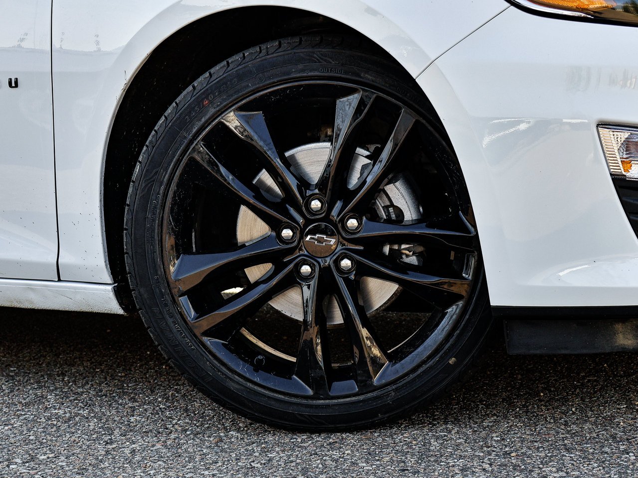 2024 Chevrolet Malibu 4dr Sdn 1LT White Sherwood Park - photo #5
