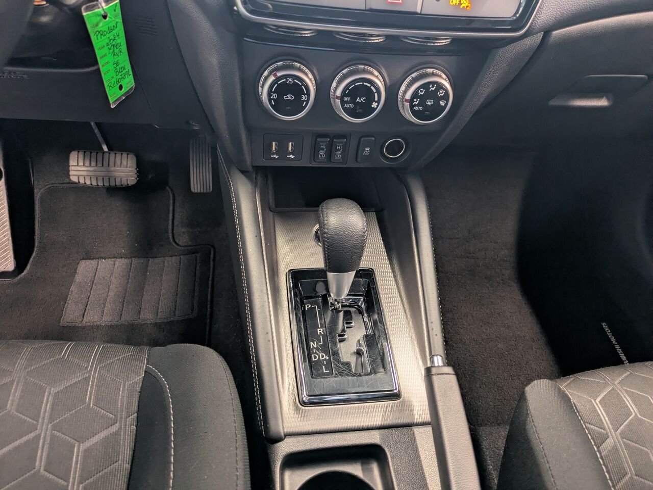 2024 Mitsubishi RVR Blue Gatineau - photo #9