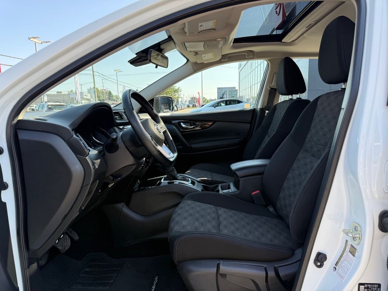 2023 Nissan Qashqai SV AWD White Châteauguay - photo #9