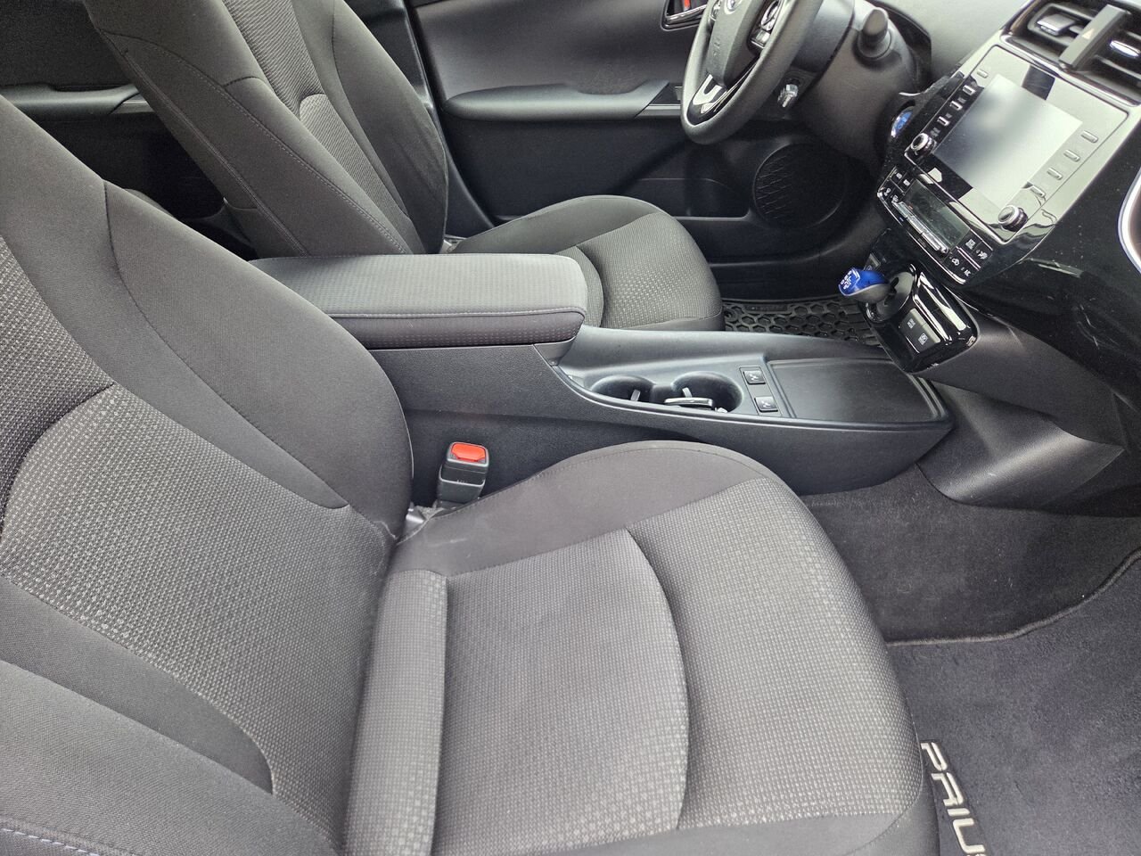 Toyota PRIUS 2020 Blanc Mont-Laurier - photo #11