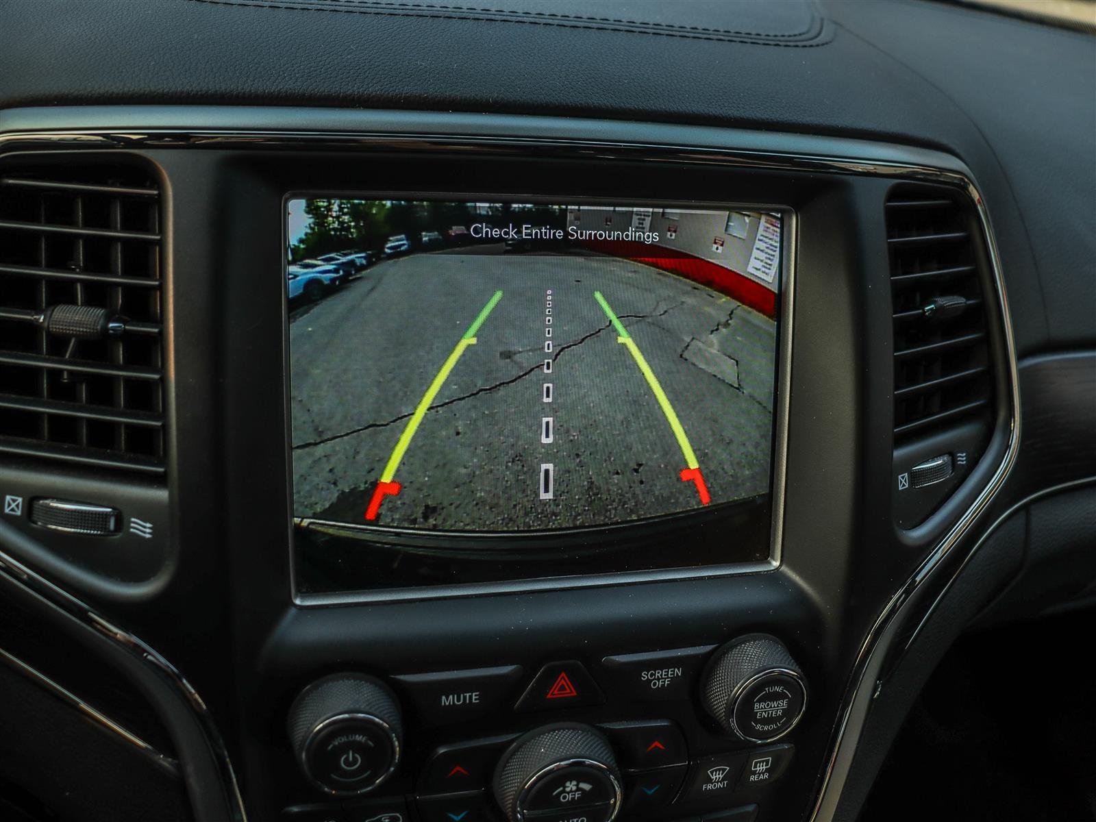 Jeep Grand Cherokee Overland 2018 Black Ottawa & Gatineau - photo #27
