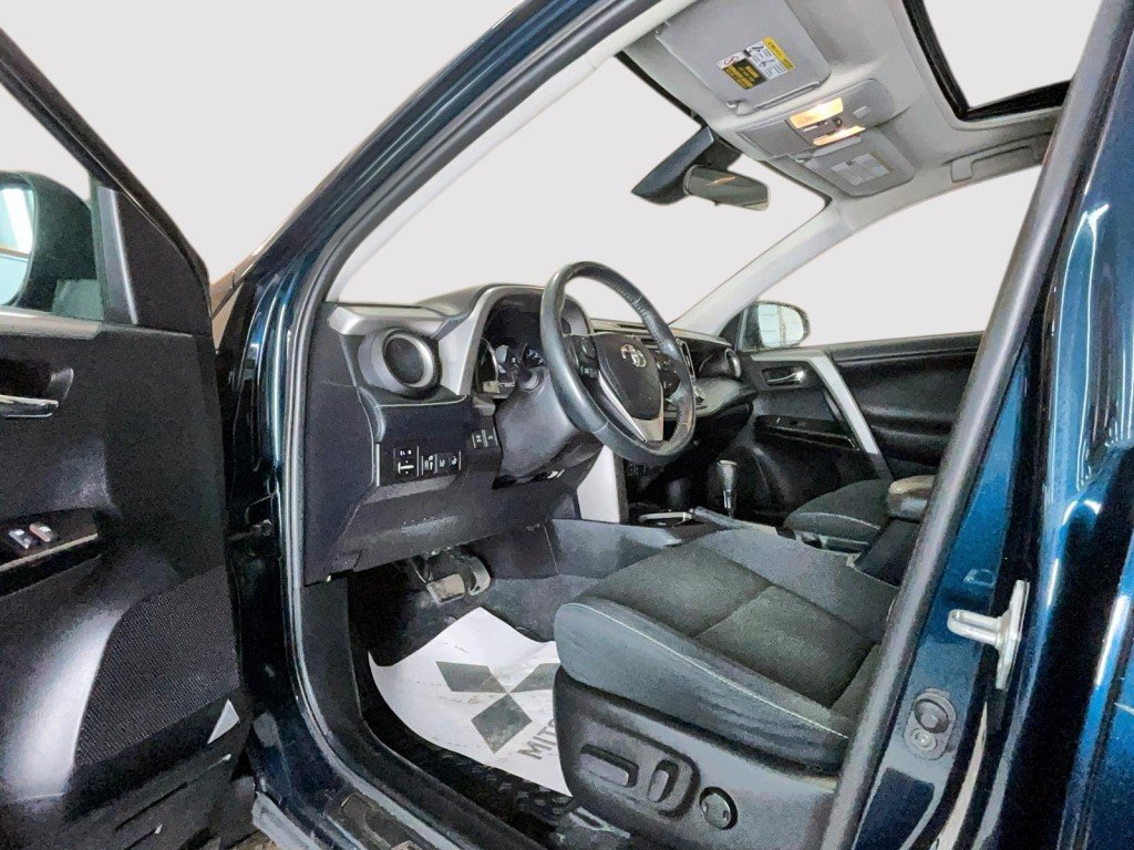 2018 Toyota RAV4 Black Amos - photo #8